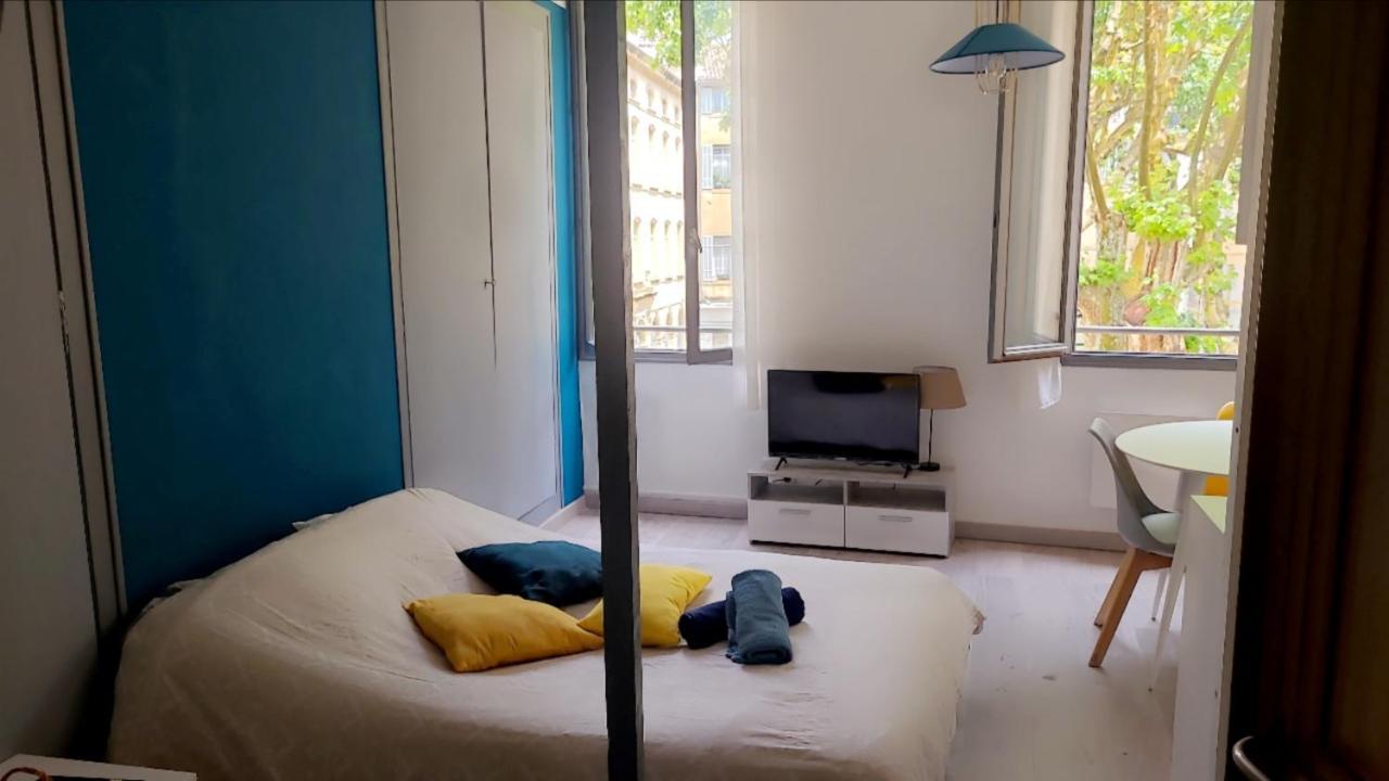 Charmant Studio Avec Mezzanine Apartamento Aix-en-Provence Exterior foto